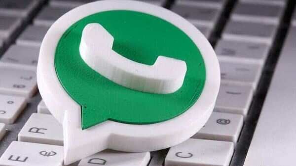 Android 2.22.4.1 spark as whatsapp rolls out new features